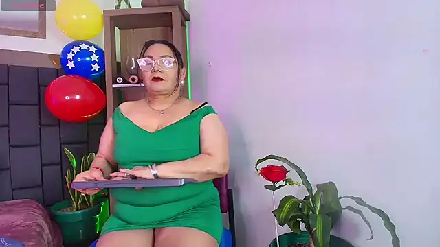EllenaBoobs  online show from 07-10-26, 03:33