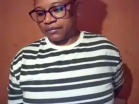 sexyamanda  online show from 06-25-26, 08:13