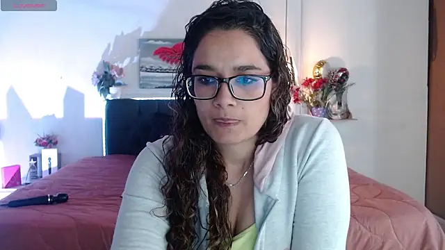 Rose Thompson1 online show from 11-09-25, 01:31