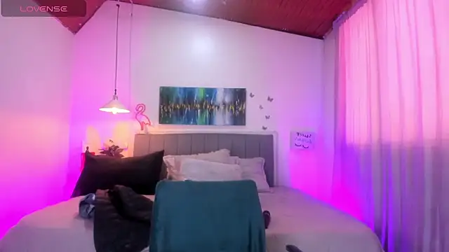 Rose Thompson1 online show from 04-18-26, 01:26