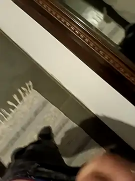 Snapshot of Chyste02 chatting on 04-01-26, 01:41 Chyste02 online show from 04-01-26, 01:41