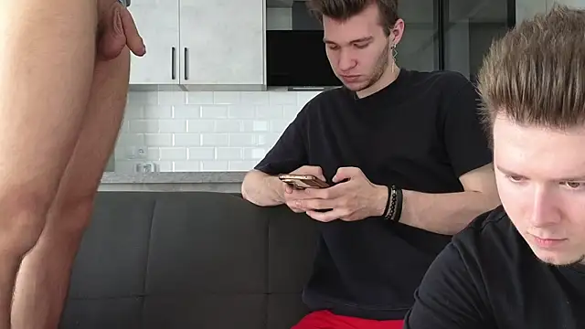 Snapshot of boys_sobolisha chatting on 09-23-25, 11:46 boys sobolisha online show from 09-23-25, 11:46