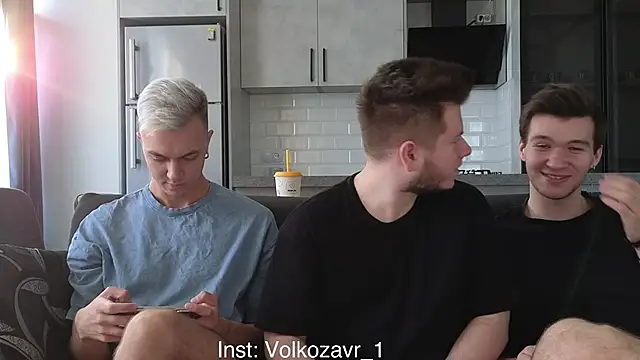 Snapshot of boys_sobolisha chatting on 10-12-25, 01:21 boys sobolisha online show from 10-12-25, 01:21