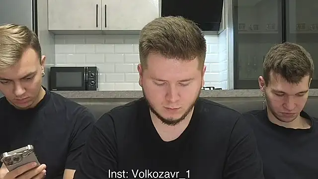 Snapshot of boys_sobolisha chatting on 12-15-25, 08:35 boys sobolisha online show from 12-15-25, 08:35