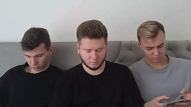 Snapshot of boys_sobolisha chatting on 12-17-25, 09:15 boys sobolisha online show from 12-17-25, 09:15