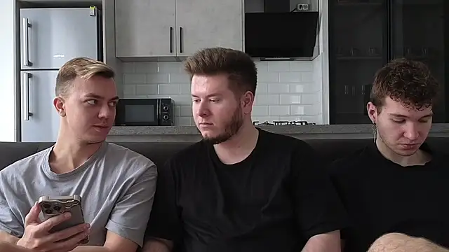 Snapshot of boys_sobolisha chatting on 01-16-26, 09:24 boys sobolisha online show from 01-16-26, 09:24