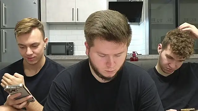 Snapshot of boys_sobolisha chatting on 02-17-26, 09:10 boys sobolisha online show from 02-17-26, 09:10