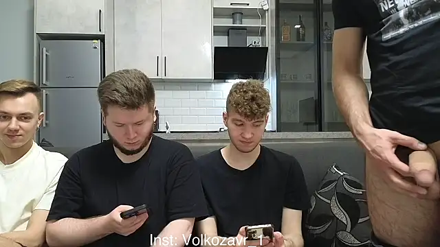 Snapshot of boys_sobolisha chatting on 03-13-26, 08:37 boys sobolisha online show from 03-13-26, 08:37