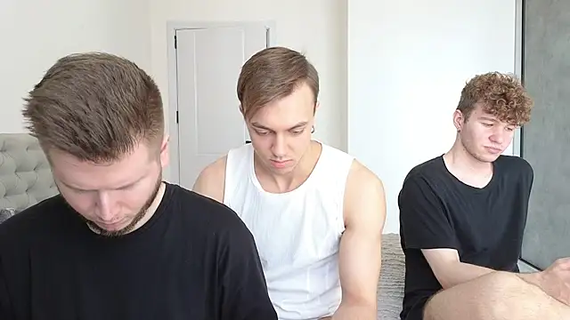 boys sobolisha online show from 07-25-26, 08:56