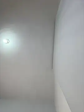 Ivelleee  online show from 07-27-26, 11:01
