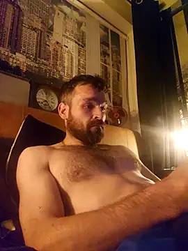 Snapshot of LKC94 chatting on 09-10-25, 11:05 LKC94 online show from 09-10-25, 11:05