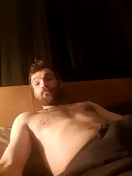 Snapshot of LKC94 chatting on 10-19-25, 11:16 LKC94 online show from 10-19-25, 11:16