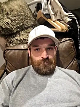 Snapshot of LKC94 chatting on 11-06-25, 05:08 LKC94 online show from 11-06-25, 05:08