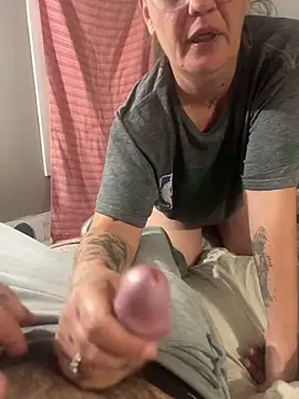 Snapshot of tttttyta chatting on 10-10-25, 11:15 tttttyta online show from 10-10-25, 11:15