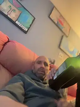 Snapshot of tttttyta chatting on 11-14-25, 07:23 tttttyta online show from 11-14-25, 07:23