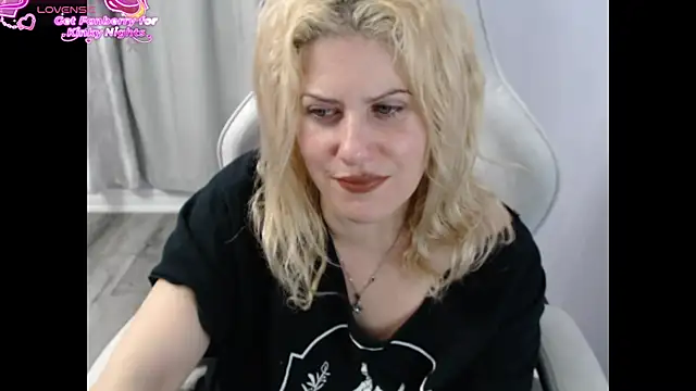 BellaStar84 online show from 11-25-25, 01:33