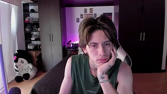 xIce Boy online show from 02-15-26, 03:20