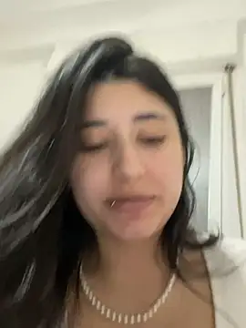 Snapshot of SashaLuss_ chatting on 03-19-25, 03:40 SashaLuss online show from 03-19-25, 03:40