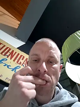 svenpfeifer online show from 03-12-25, 03:02