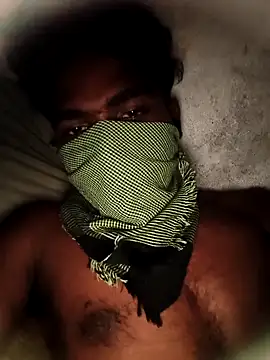 PolarFriend0 online show from 04-05-26, 06:38