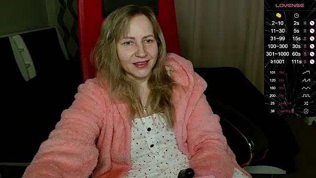 Snapshot of ganet469 chatting on 12-21-25, 10:39 ganet469 online show from 12-21-25, 10:39