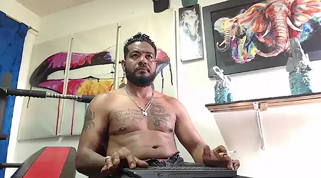 BladeFoxxx1 online show from 03-13-25, 07:17