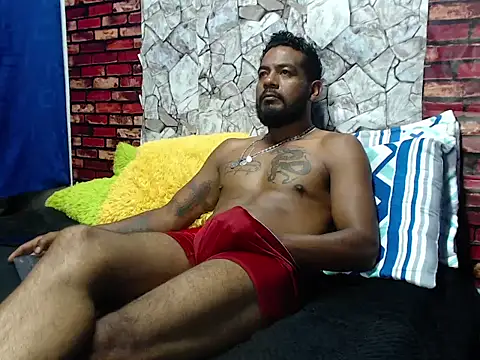 BladeFoxxx1 online show from 07-18-26, 03:27