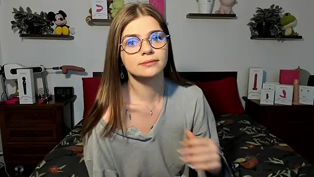 HaleyReedme online show from 03-06-26, 07:49