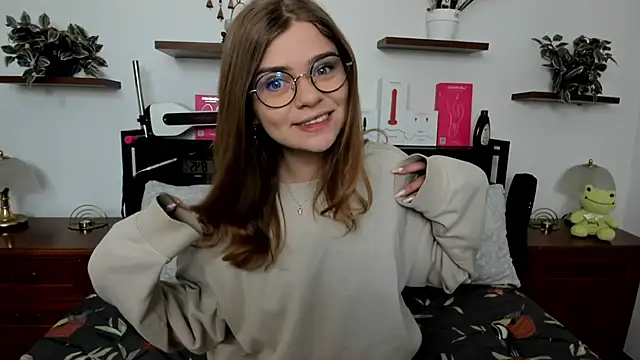 HaleyReedme online show from 05-03-26, 06:52