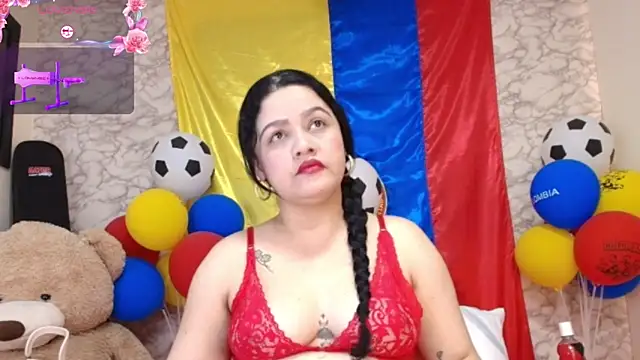nataliaesmith 24 online show from 07-12-26, 03:47
