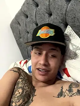 Snapshot of Stone_grey1_ chatting on 01-15-26, 06:07 Stone grey1 online show from 01-15-26, 06:07