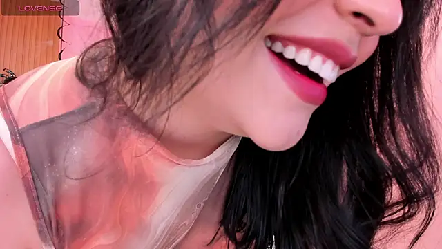 Snapshot of eva_sainnt chatting on 10-15-25, 05:02 eva sainnt online show from 10-15-25, 05:02