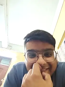 Snapshot of sutfvkii chatting on 03-11-25, 07:14 sutfvkii online show from 03-11-25, 07:14