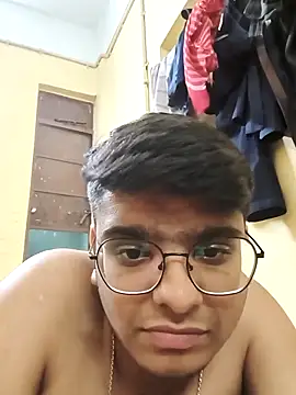 Snapshot of sutfvkii chatting on 03-12-25, 10:39 sutfvkii online show from 03-12-25, 10:39