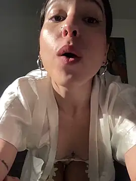 Snapshot of CosmiccAlai chatting on 03-15-25, 09:27 CosmiccAlai online show from 03-15-25, 09:27