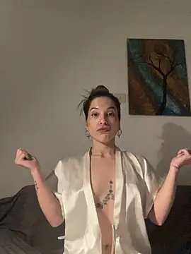 Snapshot of CosmiccAlai chatting on 03-16-25, 02:32 CosmiccAlai online show from 03-16-25, 02:32