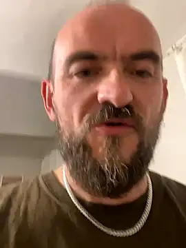 Snapshot of Rimmingtop chatting on 10-26-25, 05:57 Rimmingtop online show from 10-26-25, 05:57