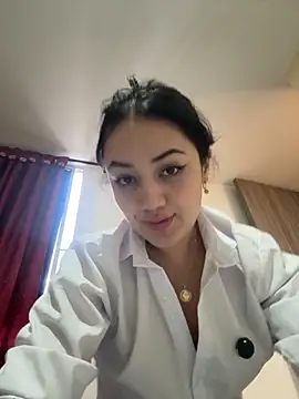 Snapshot of Isa_1207 chatting on 09-20-25, 10:33 Isa 1207 online show from 09-20-25, 10:33