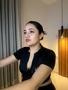 Snapshot of Isa_1207 chatting on 11-27-25, 01:29 Isa 1207 online show from 11-27-25, 01:29