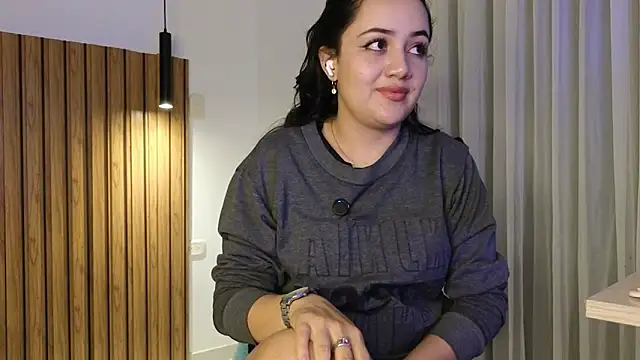 Snapshot of Isa_1207 chatting on 01-16-26, 02:04 Isa 1207 online show from 01-16-26, 02:04