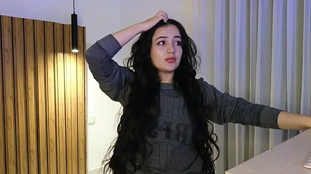 Snapshot of Isa_1207 chatting on 02-18-26, 01:34 Isa 1207 online show from 02-18-26, 01:34