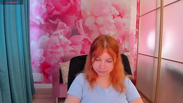 AngelinaLow online show from 06-14-26, 05:31