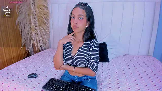Snapshot of tianna_princess chatting on 09-19-25, 12:17 tianna princess online show from 09-19-25, 12:17