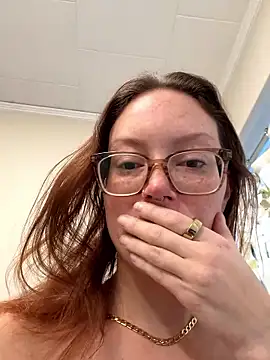 Snapshot of SpaceCowWhore chatting on 01-15-26, 05:27 SpaceCowWhore online show from 01-15-26, 05:27