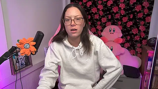 Snapshot of SpaceCowWhore chatting on 02-20-26, 04:18 SpaceCowWhore online show from 02-20-26, 04:18