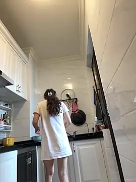 aa520uv online show from 04-20-26, 02:14