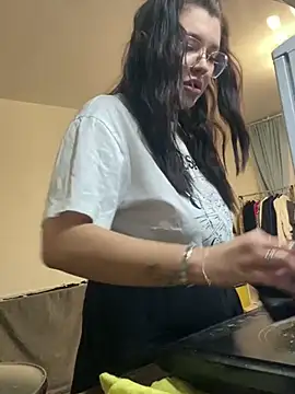 Snapshot of Karen_Holmss chatting on 03-14-25, 01:27 Karen Holmss online show from 03-14-25, 01:27