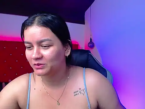 Snapshot of kriss_sweetboobs10 chatting on 05-30-26, 02:03 kriss sweetboobs10 online show from 05-30-26, 02:03