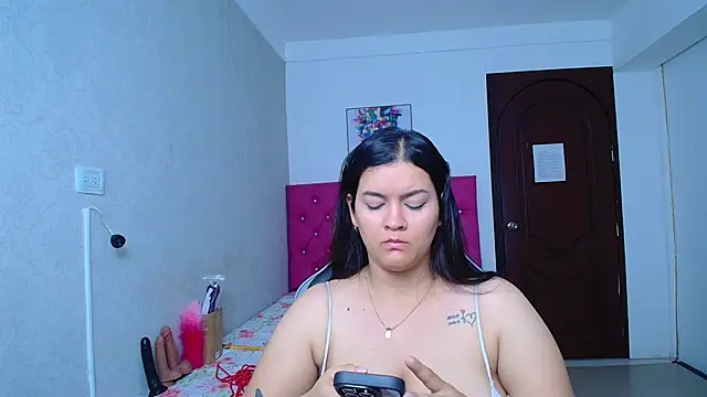 kriss sweetboobs10 online show from 07-19-26, 12:09