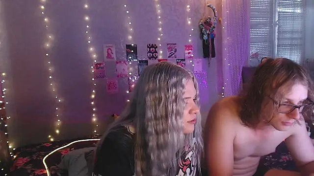 Your Horny Friends online show from 08-03-26, 01:05